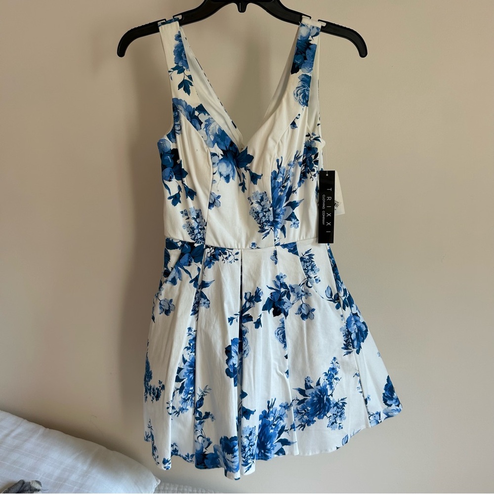 NWT Trixxi blue and white formal dress; size: 1; originally $69